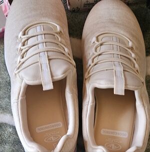 Athletic Works Women's Cream Athletic Shoes